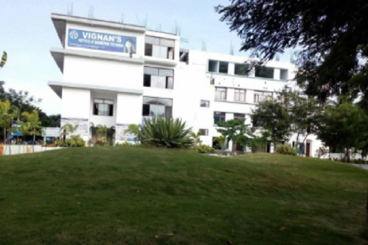 https://cache.careers360.mobi/media/colleges/social-media/media-gallery/2663/2021/8/16/Campus View of Vignans Institute of Engineering for Women Visakhapatnam_Campus-View.jpg